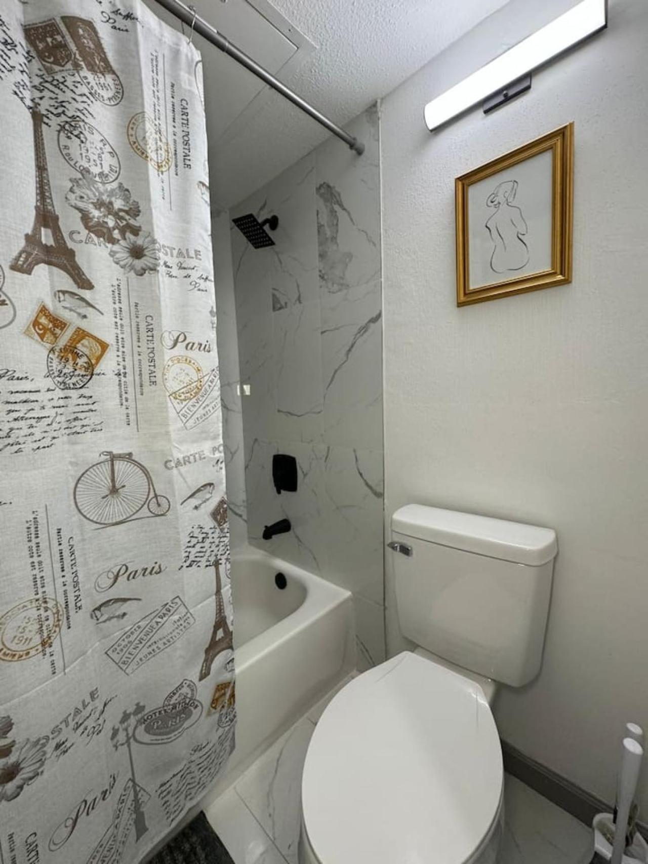Apartment Downtown Cozy Abode 5 Min From Field 1bd *