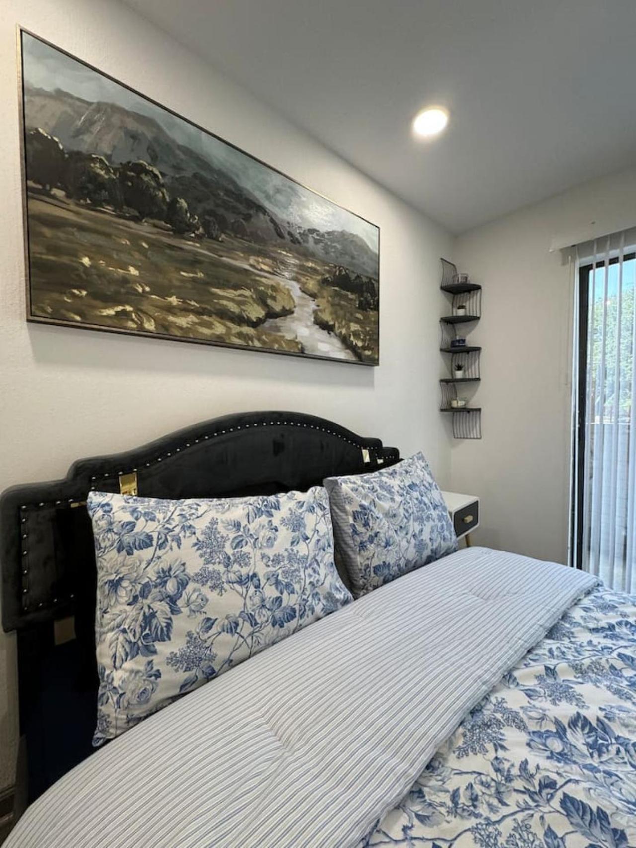 Downtown Cozy Abode 5 Min From Field 1bd Apartment Dallas